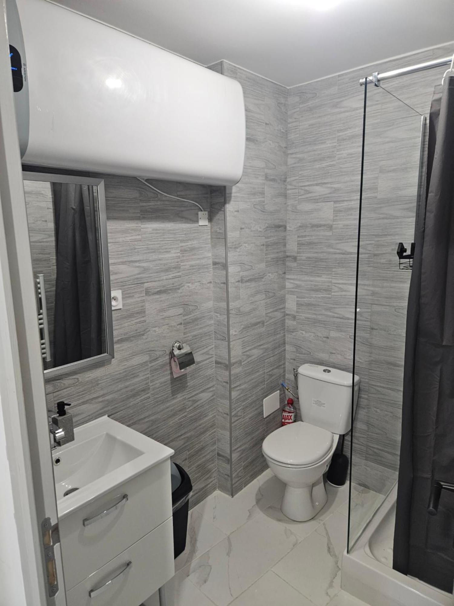 Apartmán T2 Moderne, Calme Et Entierement Renove. Béziers Exteriér fotografie